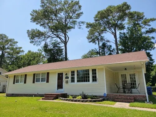 Southern Solace: relaxing 3-bedroom house in Jacksonville NC - 3-Star