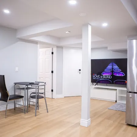 Cozy and Private Basement apartment / Ideal for Relaxation or Work