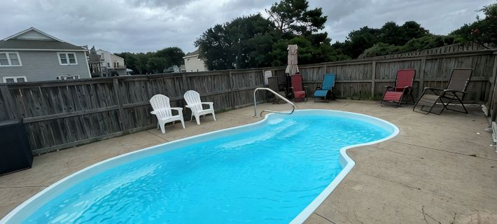 Blue Mouse Coastal Retreat with Private Pool and Hot Tub in Kitty Hawk Hotels in Kitty Hawk