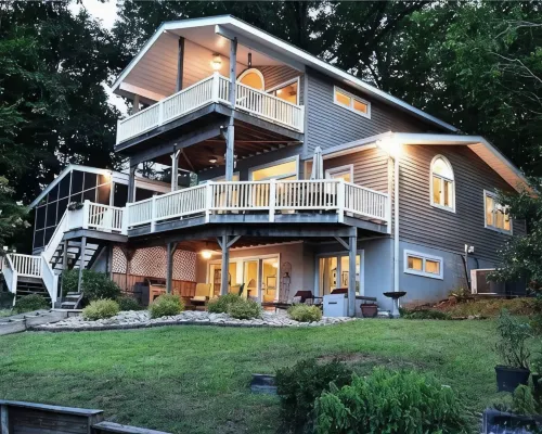 4-BR Lakefront Home with Amazing Views Hotels in Stanly County