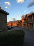 Vedder River Inn - parking