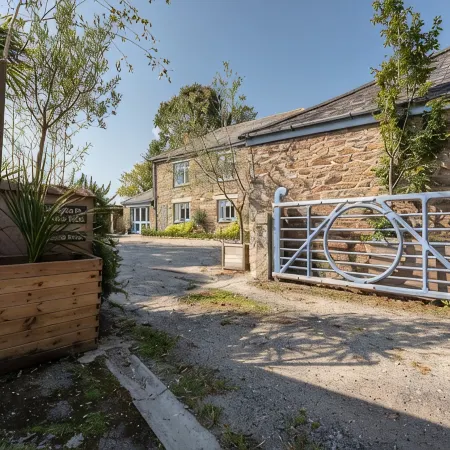 Luxurious 1 Bed Self-Catering Cottage, 20Mins from North&South Cornish Coasts