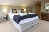 Lovely Cotswolds  farm house on an award winning vineyard with stunning views - Homestays