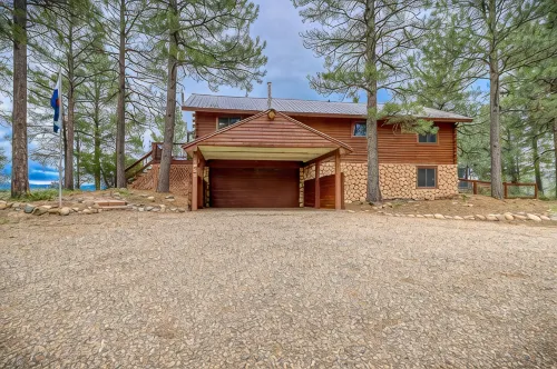Home with incredible views perfect for large groups