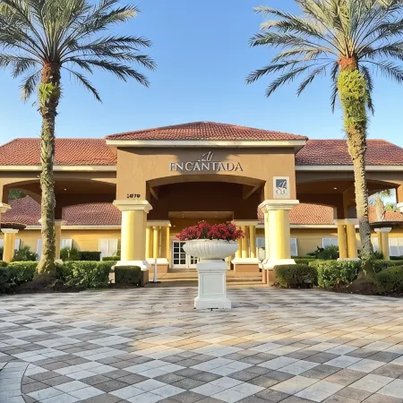 Great home & location-private pool, forest view-near DISNEY & so much more!