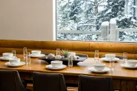 Cozy Breck Chalet - Private Sauna, Hot Tub, Fire Pit + 1.5mi to Breckenridge!!