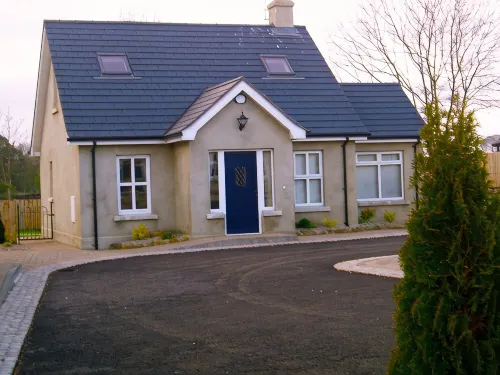 St Columbs Cottages   No. 2 cottage - Homestays