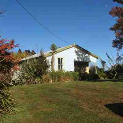 Ohakune ski house and summer Bach Hotel Exterior
