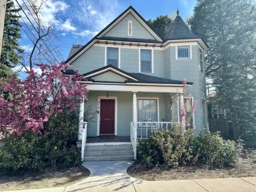 Charming Downtown Victorian 3 Bed 2 Bath Just Off Colorado College Campus - Homestays