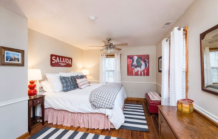 CHARMING Saluda on My Mind – 2min Walk to Downtown