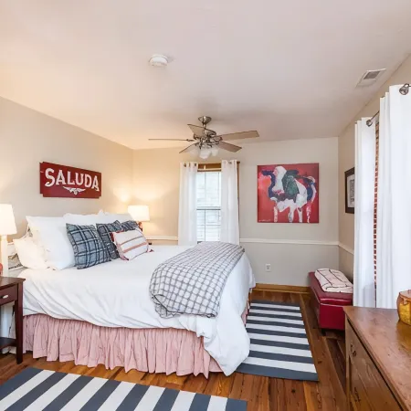 CHARMING Saluda on My Mind – 2min Walk to Downtown