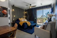 SO GORGEOUS! Luxurious Home w/HOT Tub & Views!!! - Wi-Fi