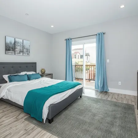 Luxury living minutes from the heart of SF! One block away from Bart station.