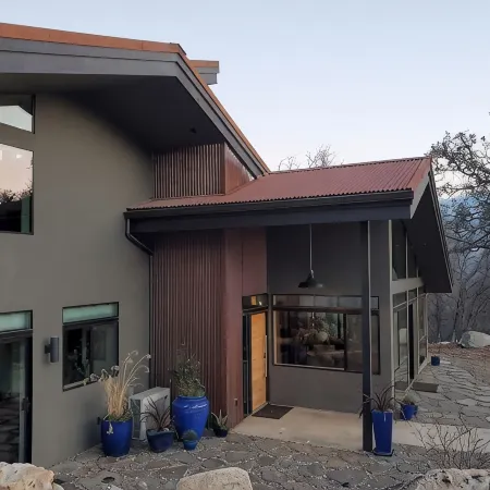 Matanah Meadows Farm, House Great for 2 Families, Sequoia National Park and Farm