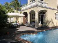 Coco Villa : a 10-minute ‘flip-flop’ ride from Pereybere beach - Villas