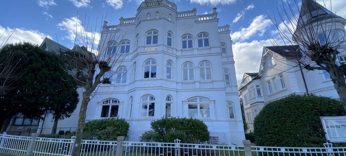 Apartment 12 sea view - 5 stars , own beach chair Hotels in Binz