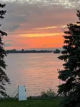 Lakefront House! Sup and Kayak Use Included. Near Golf!