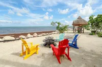 Relax, Enjoy & Experience A Tropical Escape in Key Largo. Sea breeze & Sunshine - บังกะโล