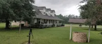 Rustic getaway on 3 acres - Only minutes from TEXS A&M University. - بيت ضيافة