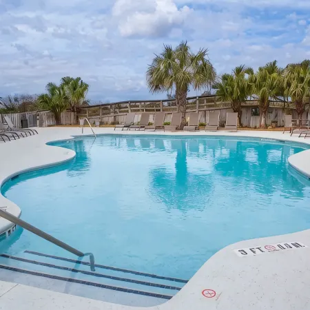 Cozy condo by the beach at Tybee Savannah