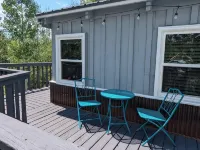 Cozy Cabin - Walk to Lake Granby - Family Friendly - Chalets
