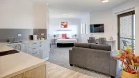 Limani Motel - Bãi đậu xe