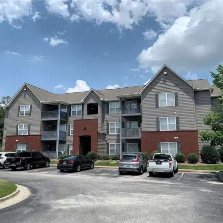 4 Bed 4 Bath Condo Near Campus!