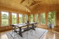 Lake Lure is Open. Come Stay with us. the Lake is Around the Corner. - Alppimaja