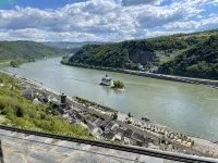 Gemütliche Fewo, Ruhige Lage Direkt Über dem Rheintal Gegenüber der Loreley - Wifi