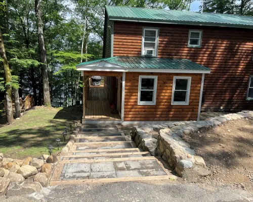Waterfront Home for Summer/Winter Fun Hotels in Wakefield