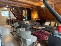 Rustic River Retreat - Pet Friendly - WIFI - 12 minutes to Sugar Bowl Resort - Hytter