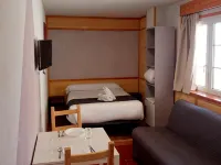 Apartamentos Las Tuyas 3000