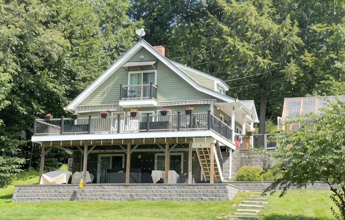 Winter Lakeside Retreat on Locke Lake — Stunning Views & Private Hot Tub