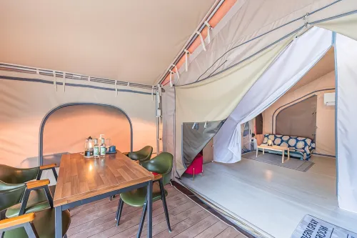 Seosan Pet & Tree Dog Glamping (Individual Barbecue) - 3-Star