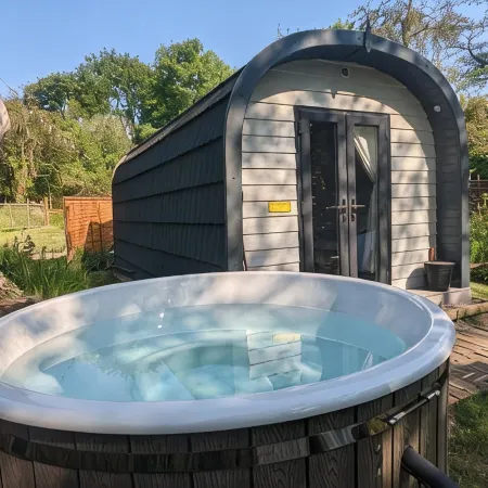 Emlyn's Coppice - Luxury Woodland Glamping