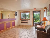 Super 8 by Wyndham Radford VA