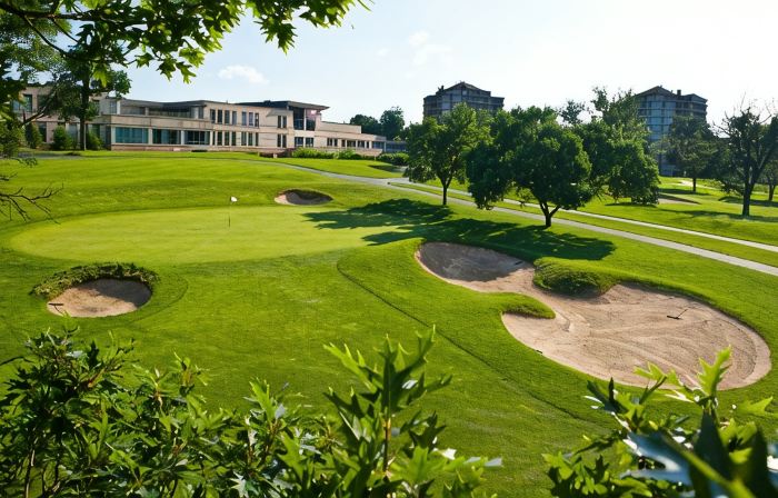 Eaglewood Resort & Spa