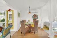 Luxury Retreat - Private Pool Cottage in Delray Beach – 45 Min to Hard Rock