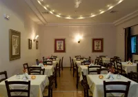 Dellas Boutique Hotel - breakfast