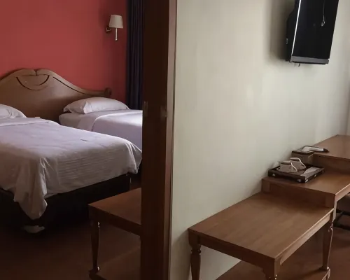 Nina Hotel Syariah Hotels in Sidorejo