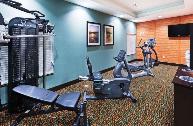 La Quinta Inn & Suites by Wyndham Tulsa - Catoosa Route 66 photo 2