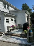 Recently totally renovated duplex located 5 minutes from Downtown Bristol.