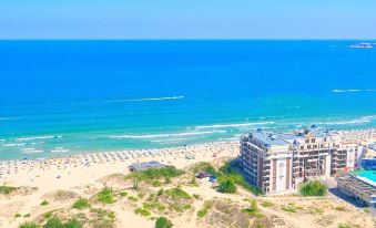 Golden Rainbow Beach Hotel