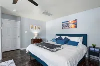 Spacious Home Near Tempe's Great Venues, Sleeps 10 - บังกะโล