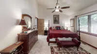 Lakefront - Spacious 5-bedroom house on Lake Anna - Public Side - Homestays