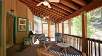 Spacious cabin with game room free WIFI & parking - 샬레 호텔