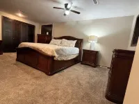Relaxing 4-bedroom Retreat with Cozy Patio in Sioux Falls & 2 full kitchens