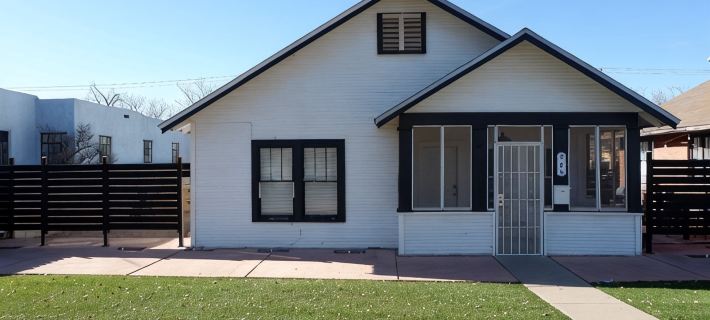 Bricklight District Modern Cottage - Walkable to Unm Hotels in Bernalillo County