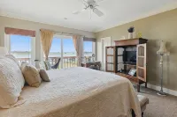 4-Bedroom Deep Waterfront Home with Private Dock and Dazzling Sunset Views! - 4-Star