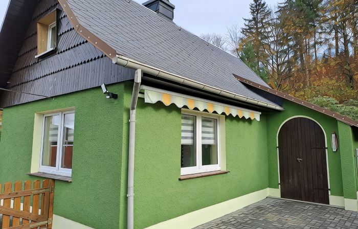 Vacation home Hirschturmblick- Cozy vacation home with terrace and playground